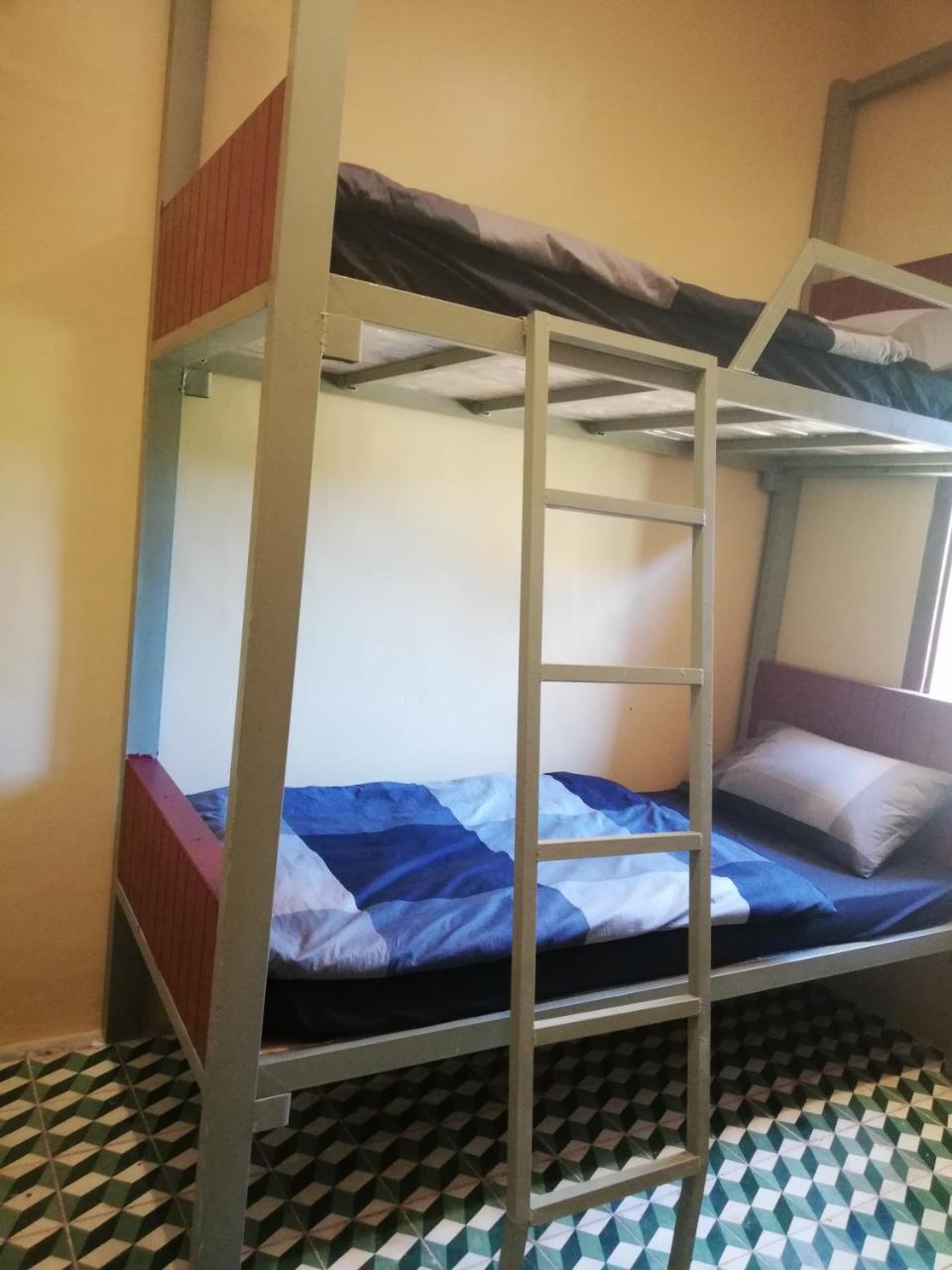 بيت شباب Bike&Bed ثاكيك المظهر الخارجي الصورة
