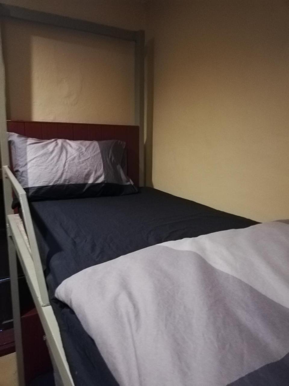 بيت شباب Bike&Bed ثاكيك المظهر الخارجي الصورة