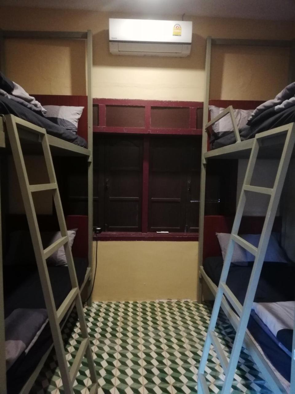 بيت شباب Bike&Bed ثاكيك المظهر الخارجي الصورة